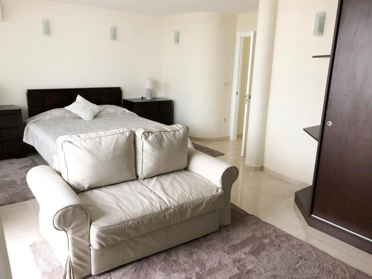 Apartamento El Eden Playa De Gandia Екстериор снимка