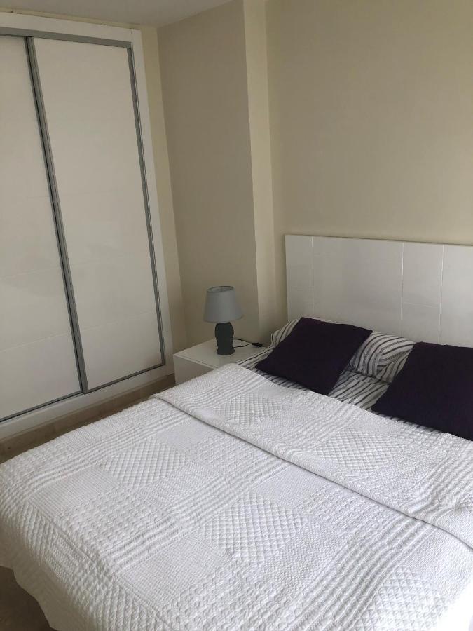 Apartamento El Eden Playa De Gandia Екстериор снимка
