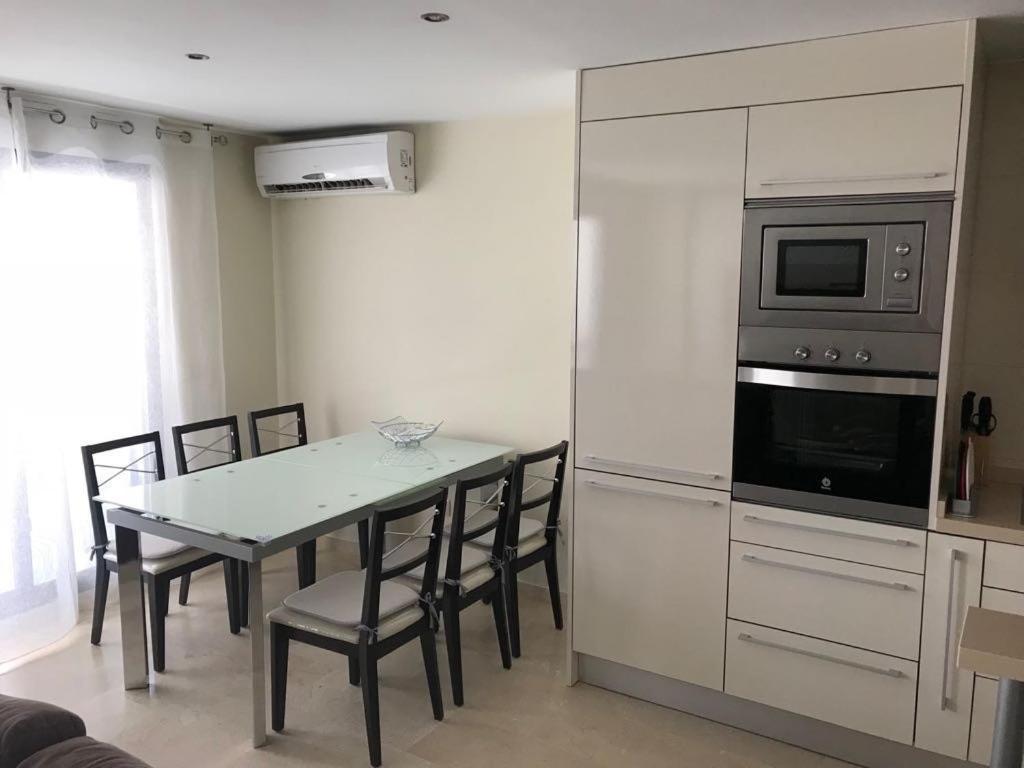 Apartamento El Eden Playa De Gandia Екстериор снимка