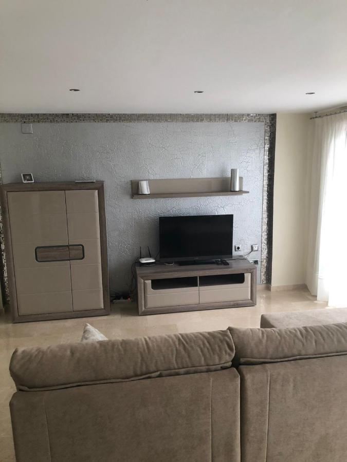 Apartamento El Eden Playa De Gandia Екстериор снимка