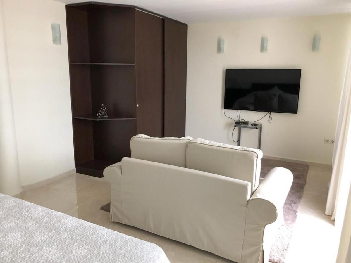 Apartamento El Eden Playa De Gandia Екстериор снимка