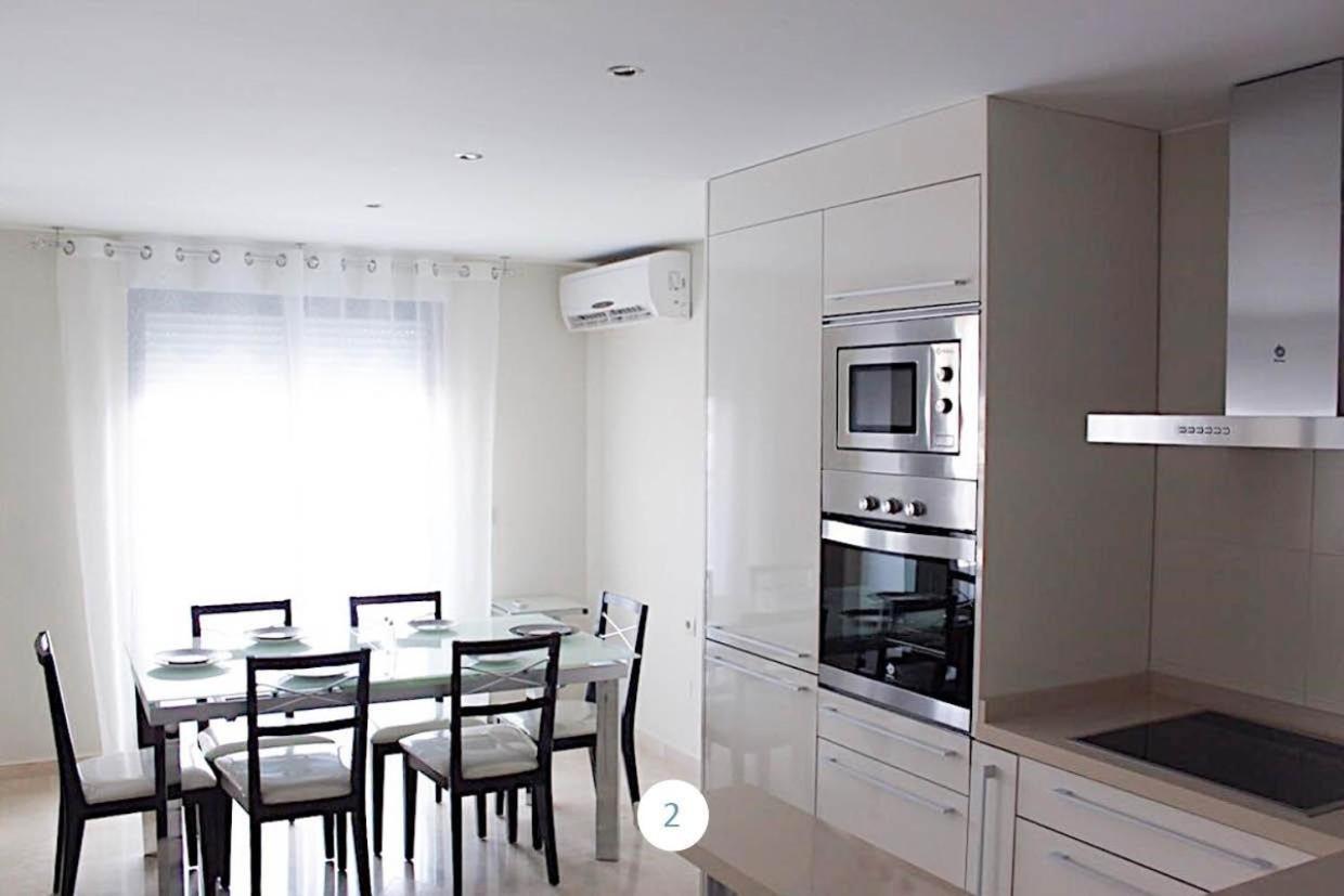 Apartamento El Eden Playa De Gandia Екстериор снимка