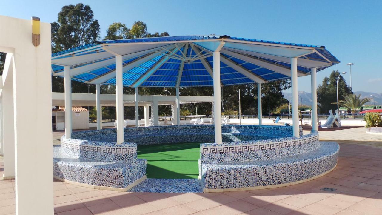 Apartamento El Eden Playa De Gandia Екстериор снимка