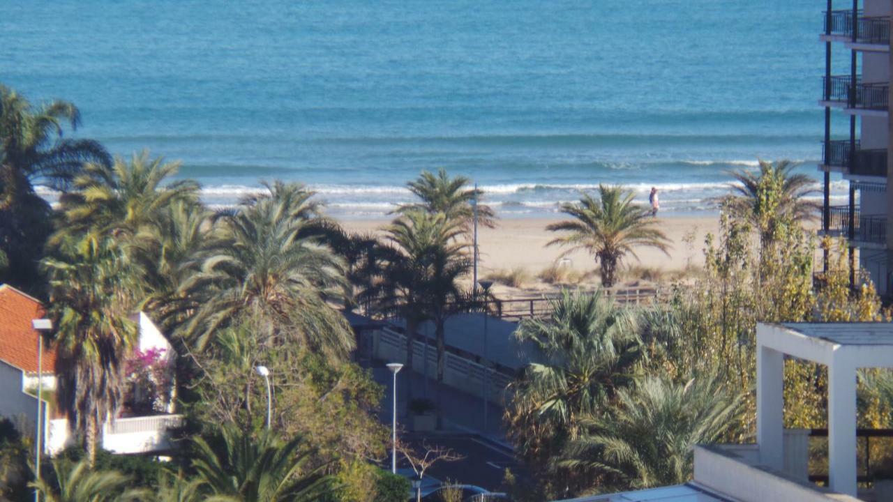 Apartamento El Eden Playa De Gandia Екстериор снимка