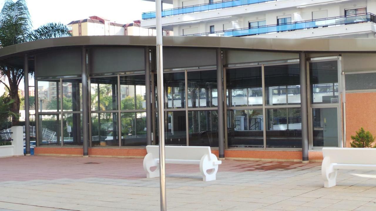 Apartamento El Eden Playa De Gandia Екстериор снимка