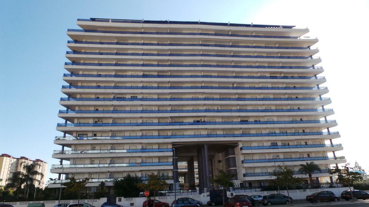 Apartamento El Eden Playa De Gandia Екстериор снимка