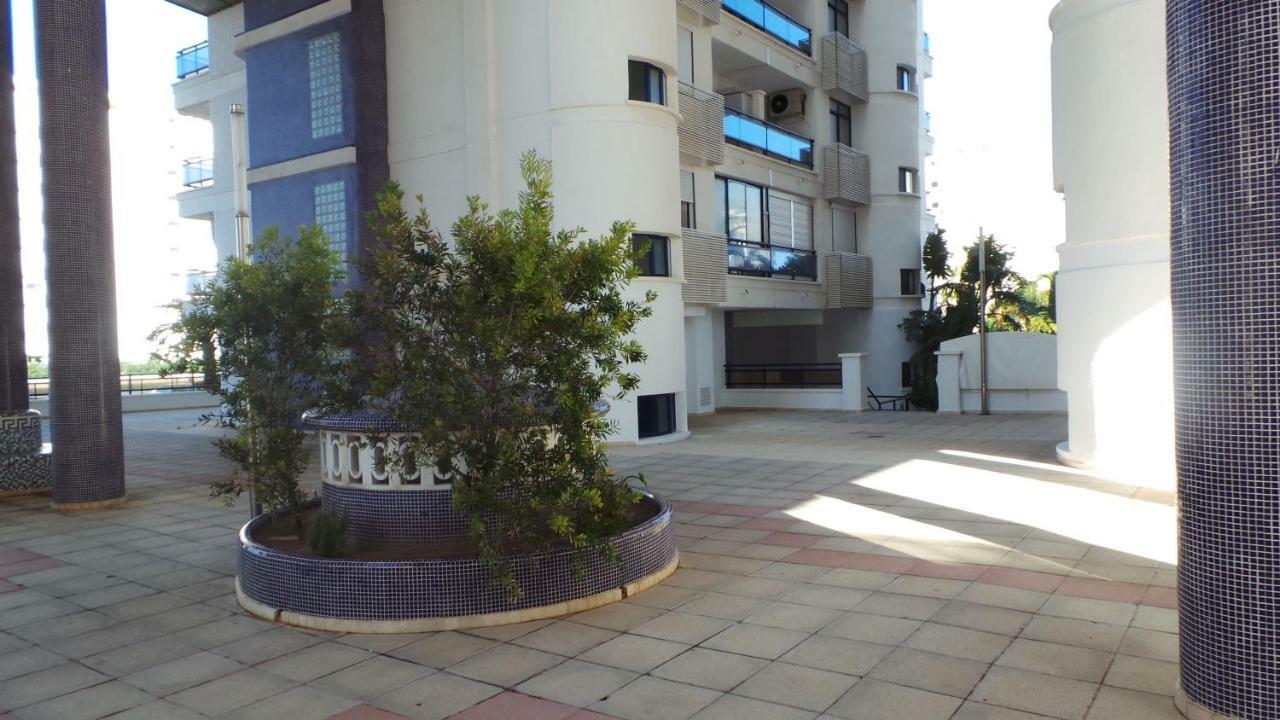 Apartamento El Eden Playa De Gandia Екстериор снимка